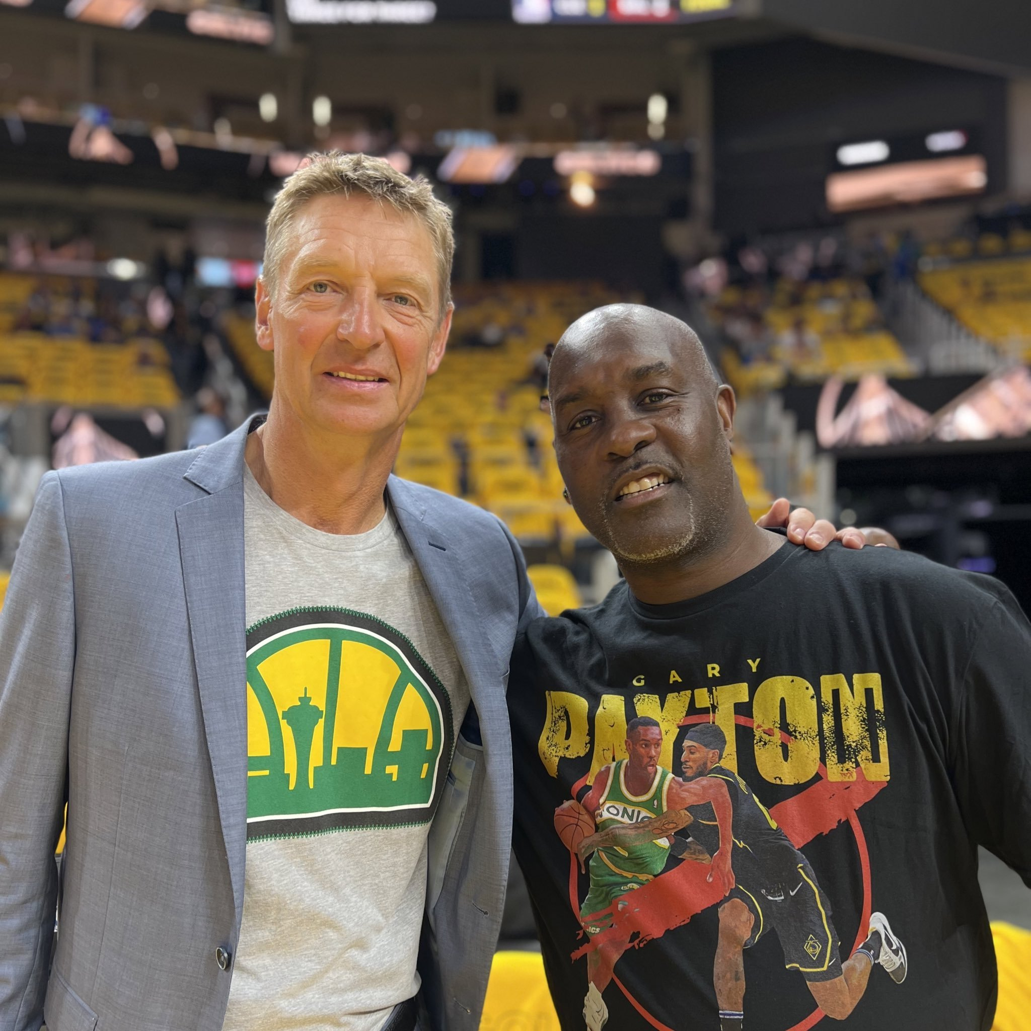 姆斯与欧文 姆斯与欧文